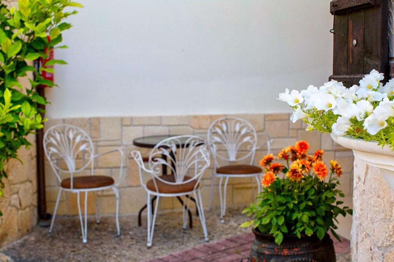 Alexandros Apartment