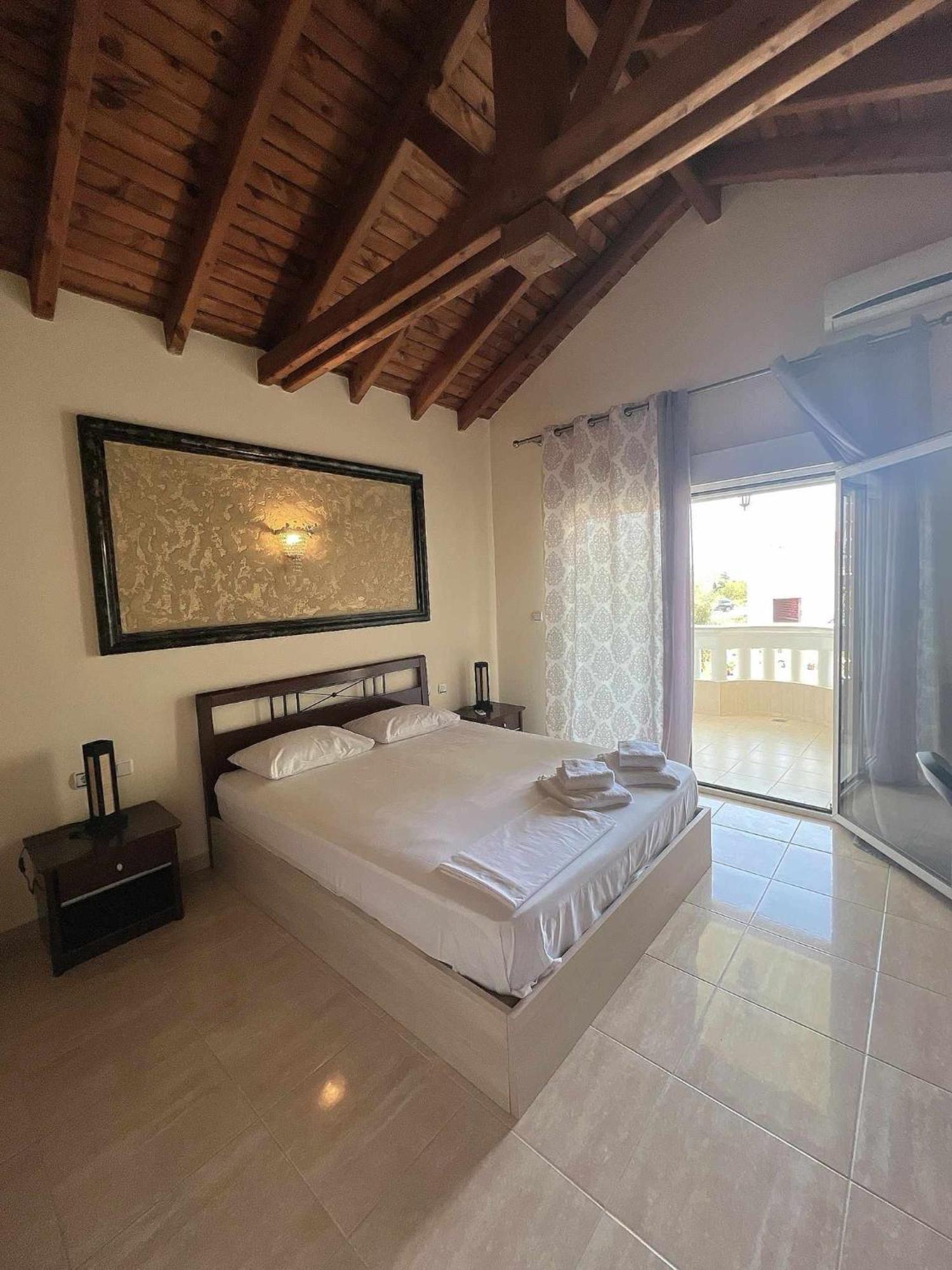 Apartament Alexandros *